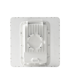 PTP-550 Hasta 1.36 GBps / 4910 - 6200 MHz / 802.11 AC Wave 2 MU-MIMO 4: 4x4 / BackHaul con Antena Integrada