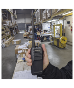 136-174 MHz, NXDN-Analógico, Intrínseco, 5 Watts, 64 Canales, Roaming, Encriptación, GPS, Inc. antena, batería, cargador y clip - Imagen 7